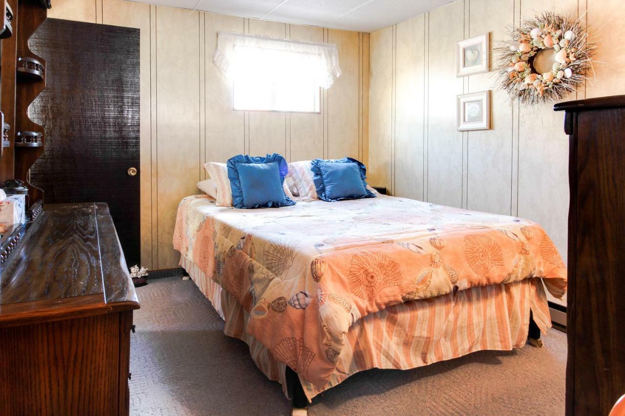 Scenic Bay Float Home Hideaway Athol Exteriör bild